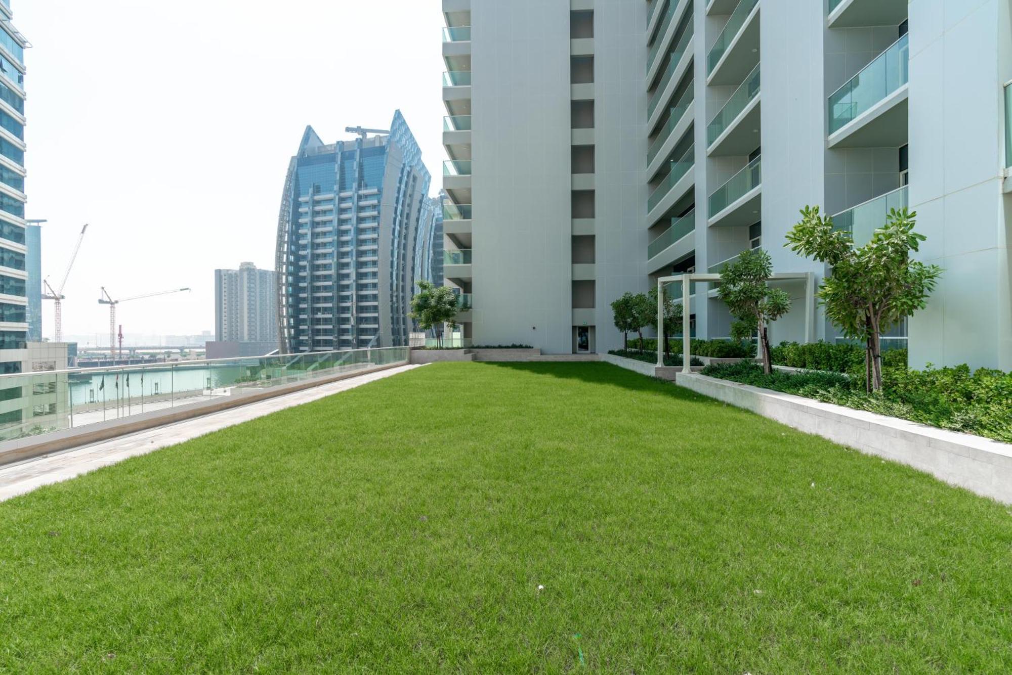 Delightful 2Br Apartment At Reva Residences Dubai Esterno foto